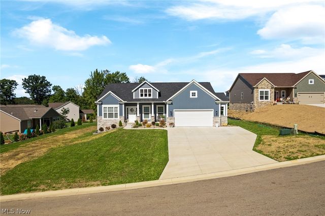 2487 Ledgestone Drive NW, Uniontown, OH 44685