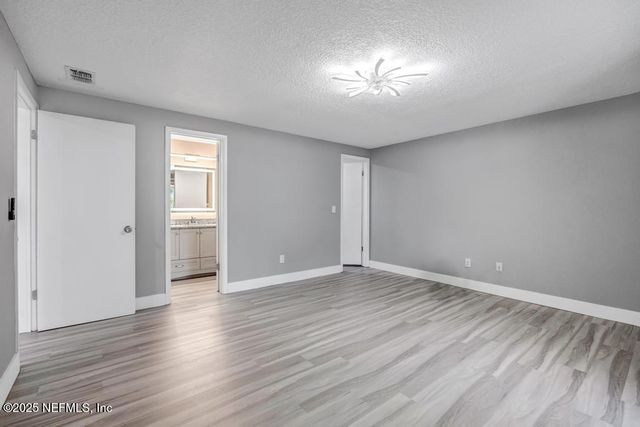 1215 BLUEHILL Drive, Jacksonville, FL 32218