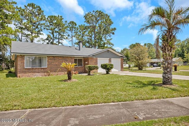 1215 BLUEHILL Drive, Jacksonville, FL 32218