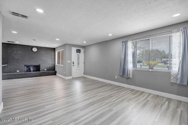 1215 BLUEHILL Drive, Jacksonville, FL 32218