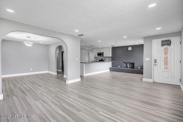 1215 BLUEHILL Drive, Jacksonville, FL 32218