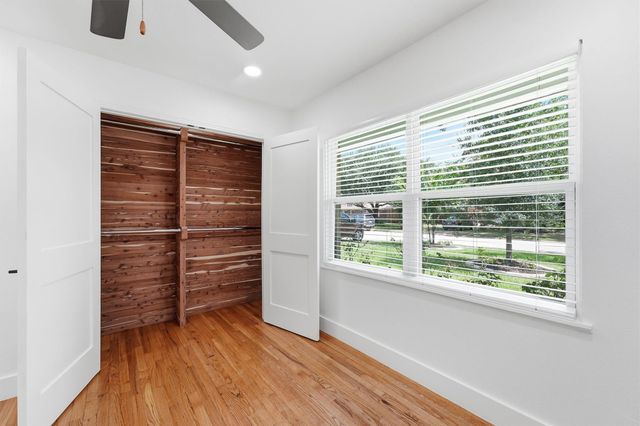 2014 Woodcrest Drive, Houston, TX 77018