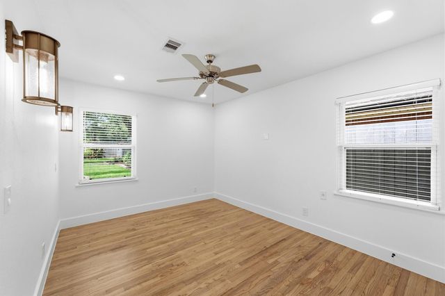 2014 Woodcrest Drive, Houston, TX 77018