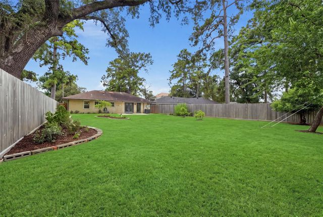2014 Woodcrest Drive, Houston, TX 77018