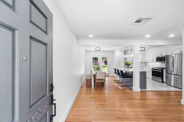 2014 Woodcrest Drive, Houston, TX 77018