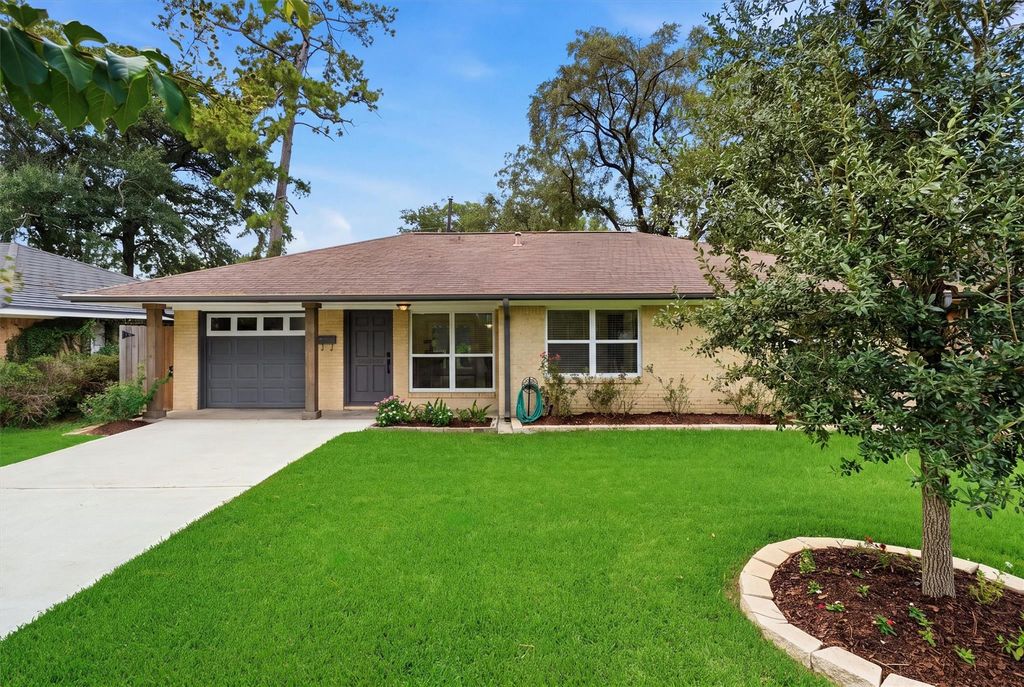 2014 Woodcrest Drive, Houston, TX 77018