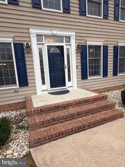 42 EMERSON DR, Dover, DE 19901