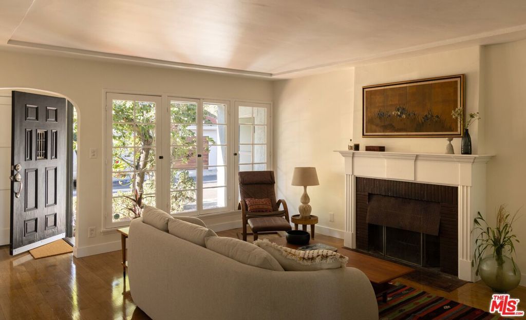 3666 Roderick Road, Los Angeles, CA 90065 — photo 3