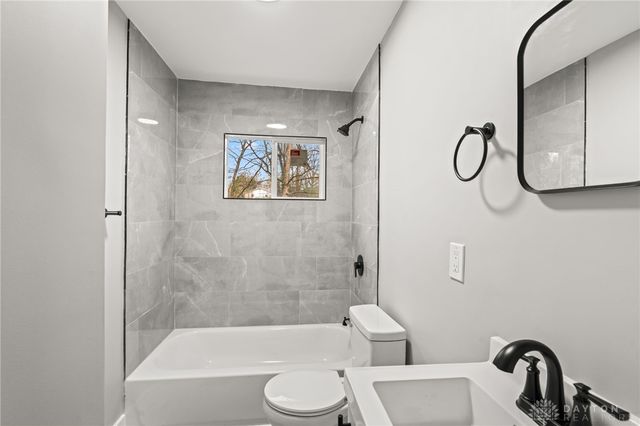 1109 N 11th Street, Miamisburg, OH 45342