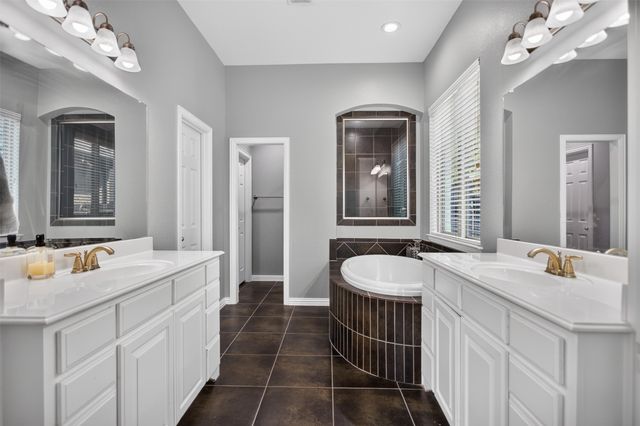 1020 Longhill Way, Forney, TX 75126