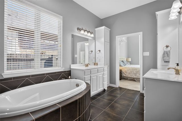 1020 Longhill Way, Forney, TX 75126