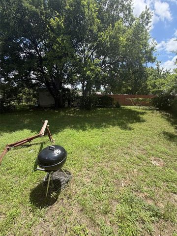 6224 Highland Hills Drive, Dallas, TX 75241
