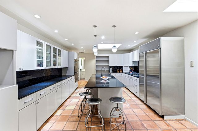 1116 Salamanca Street NW, Los Ranchos, NM 87107