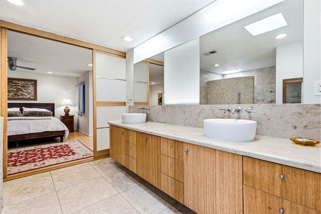 1116 Salamanca Street NW, Los Ranchos, NM 87107