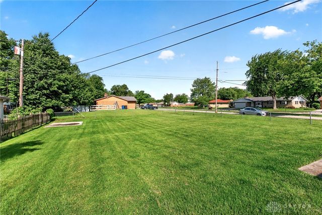 2416 Stop 8 Road, Dayton, OH 45414