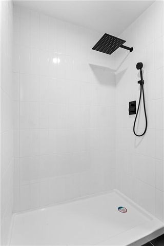 828 E 82nd Street, Kansas City, MO 64131