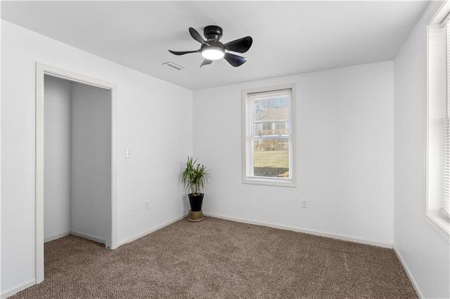 828 E 82nd Street, Kansas City, MO 64131