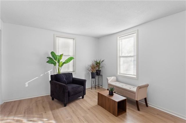 828 E 82nd Street, Kansas City, MO 64131