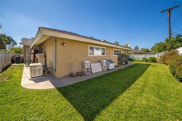 5035 Carlingford Avenue, Riverside, CA 92504