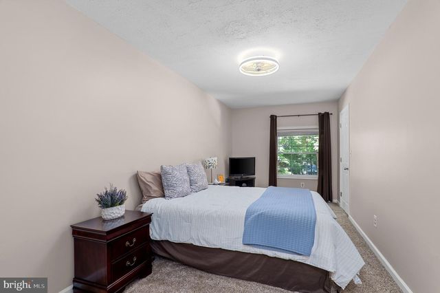 66 STONE RIDGE RD, Harpers Ferry, WV 25425