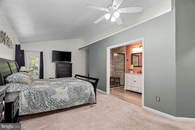 66 STONE RIDGE RD, Harpers Ferry, WV 25425