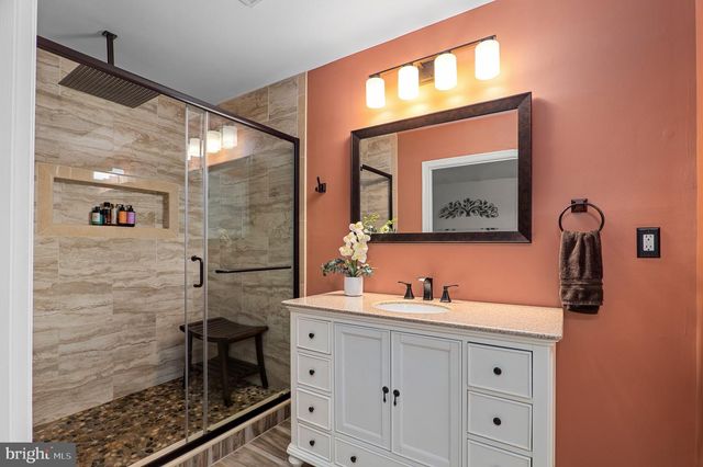 66 STONE RIDGE RD, Harpers Ferry, WV 25425
