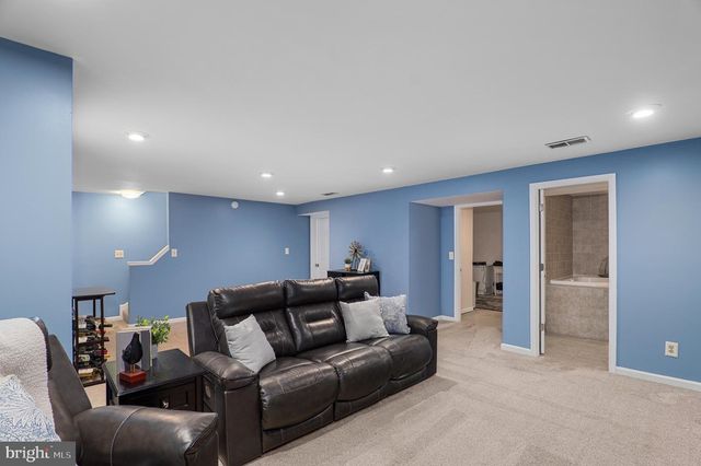 66 STONE RIDGE RD, Harpers Ferry, WV 25425