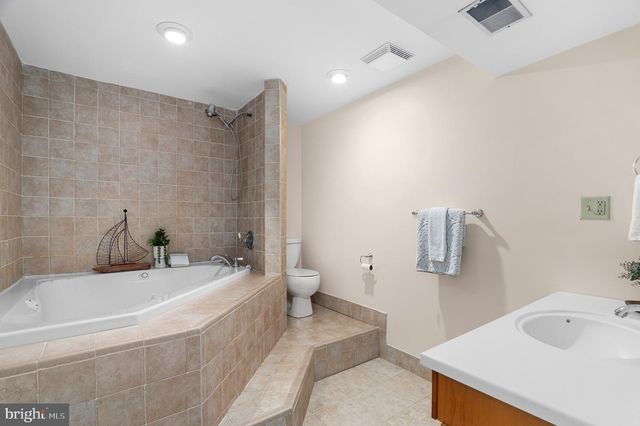 66 STONE RIDGE RD, Harpers Ferry, WV 25425