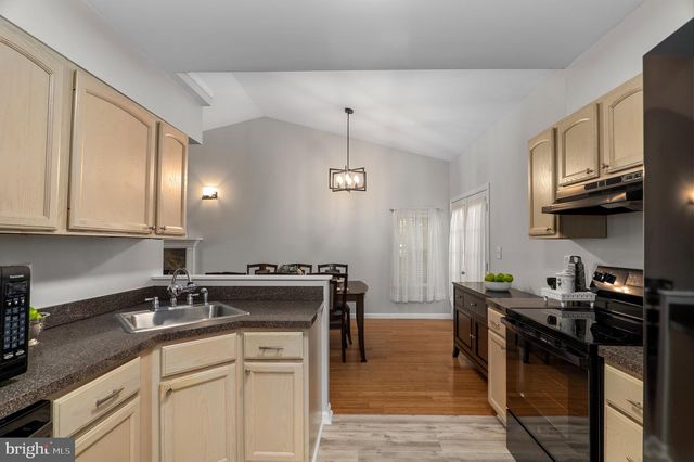 66 STONE RIDGE RD, Harpers Ferry, WV 25425