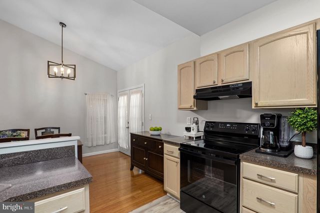 66 STONE RIDGE RD, Harpers Ferry, WV 25425