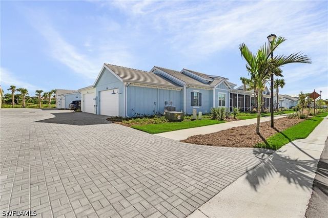 7034 Saona CT, Naples, FL 34113