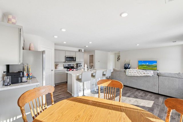 214 River Heights Drive, New Richmond, OH 45157