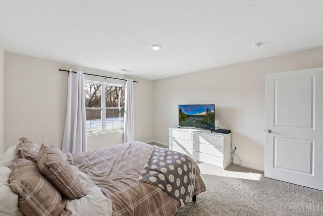 214 River Heights Drive, New Richmond, OH 45157