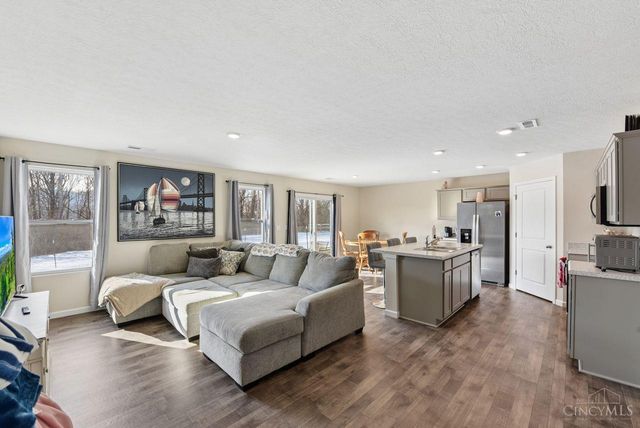 214 River Heights Drive, New Richmond, OH 45157