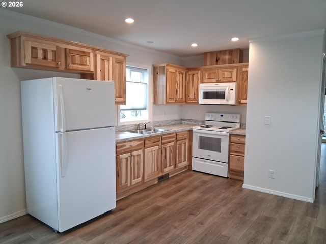 503 Se SHERIDAN 34, Sheridan, OR 97378
