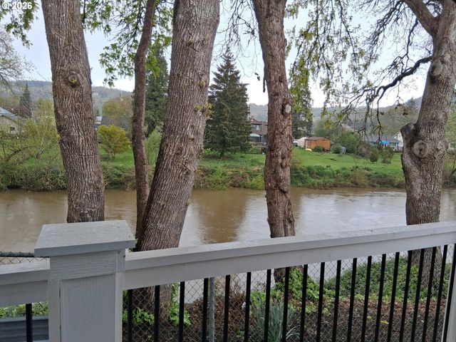 503 Se SHERIDAN 34, Sheridan, OR 97378