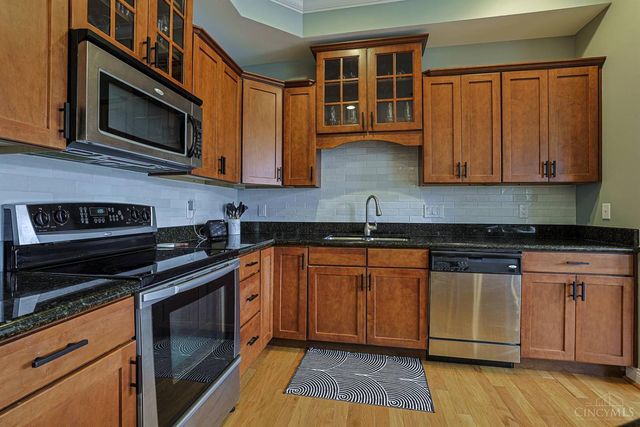 215 Stetson Street, Cincinnati, OH 45219