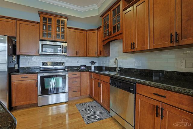 215 Stetson Street, Cincinnati, OH 45219