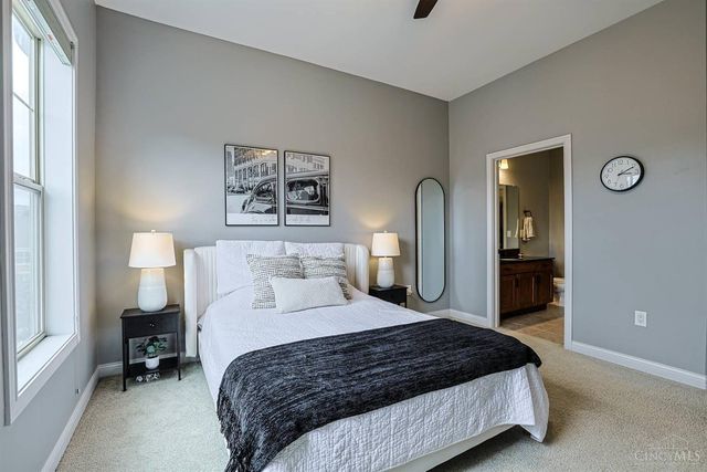 215 Stetson Street, Cincinnati, OH 45219