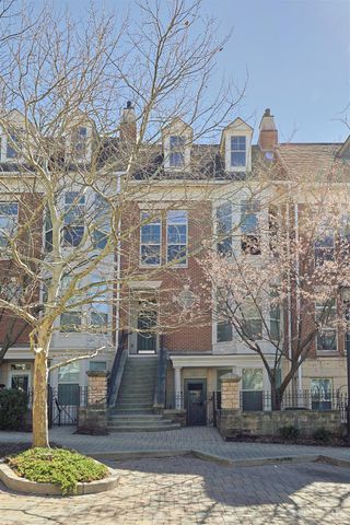 215 Stetson Street, Cincinnati, OH 45219