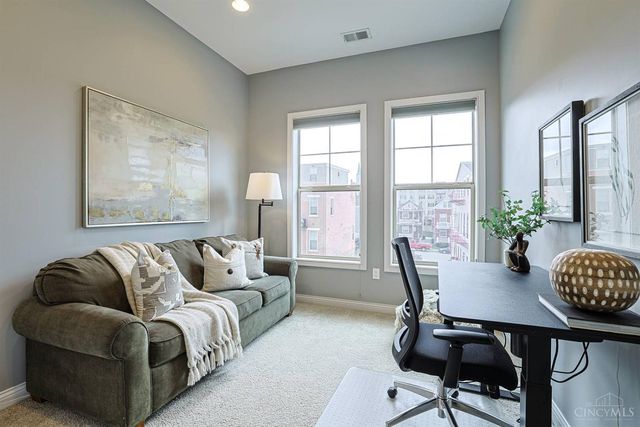 215 Stetson Street, Cincinnati, OH 45219