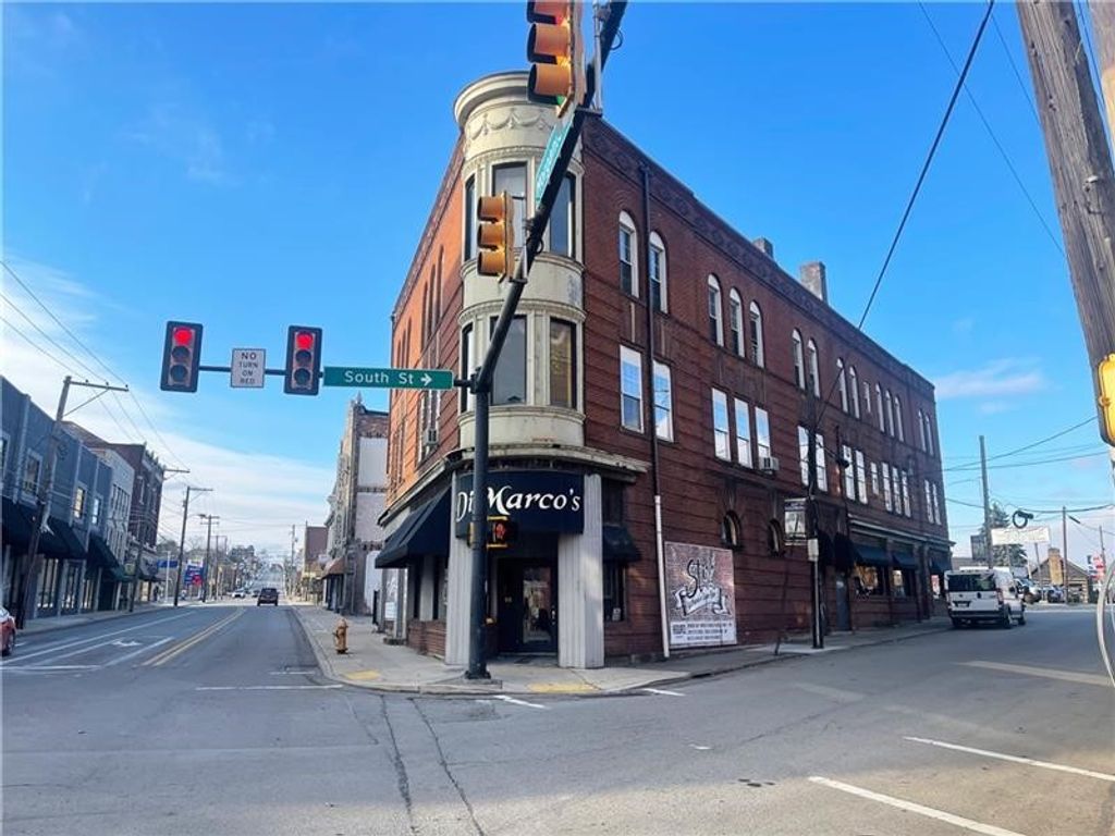 26 Morgantown St, Uniontown, PA 15401