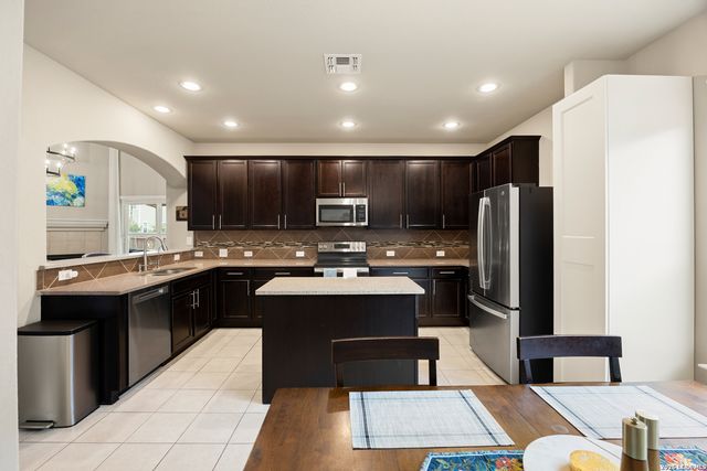 17118 Robin Way, Schertz, TX 78154