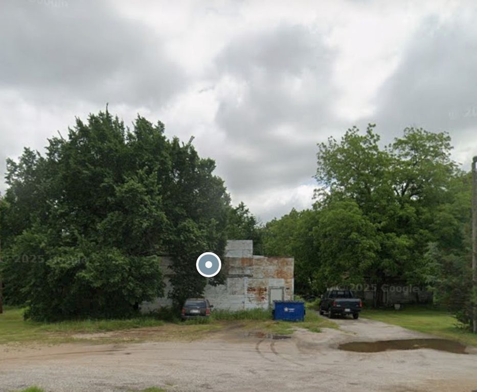 408 N Parkway Drive, Alvarado, TX 76009