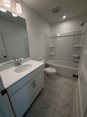 5604 Redcliffe Alley, Thompsons Station, TN 37179