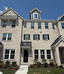 5604 Redcliffe Alley, Thompsons Station, TN 37179