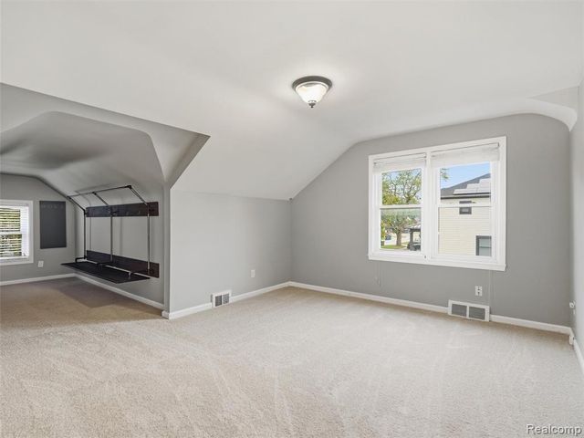 201 S Blair Avenue, Royal Oak, MI 48067