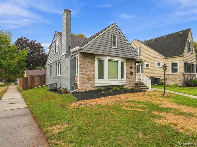 201 S Blair Avenue, Royal Oak, MI 48067