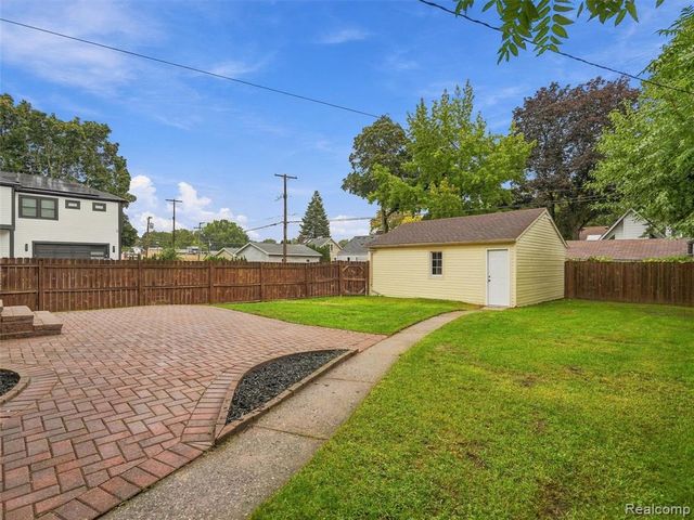 201 S Blair Avenue, Royal Oak, MI 48067
