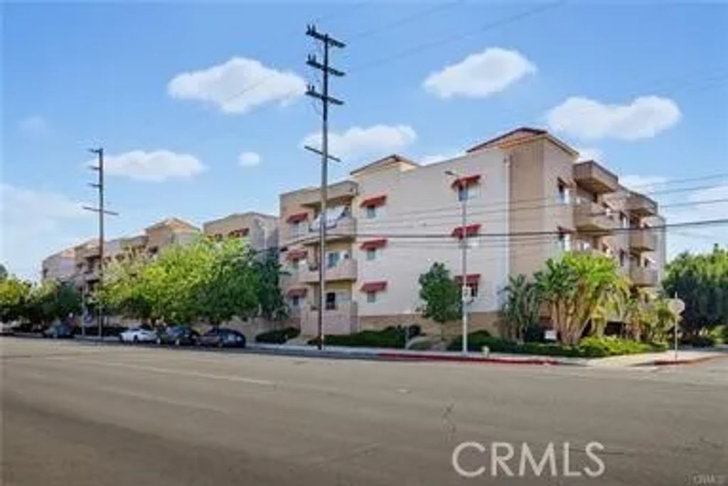 9610 Zelzah 203, Los Angeles, CA 91325
